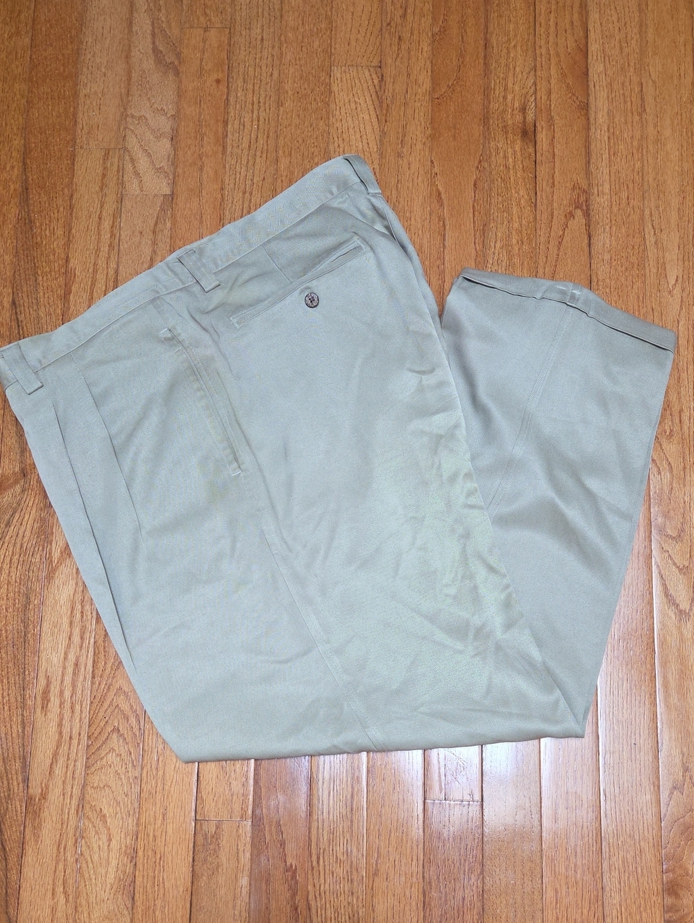 Tommy Bahama 100% Silk Pleated Dress Pants Sz 42 Tan